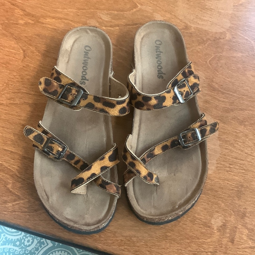 Leopard sandals, size 10